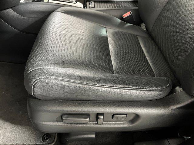 Photo of 2022 Crystal Black Pearl Honda Passport