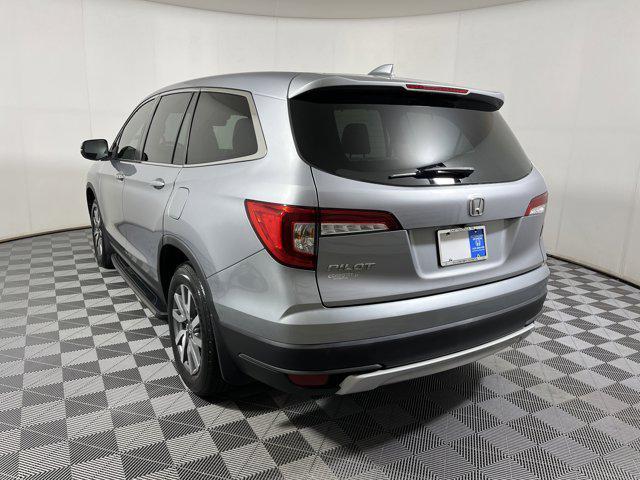Photo of 2021 Gray Honda Pilot