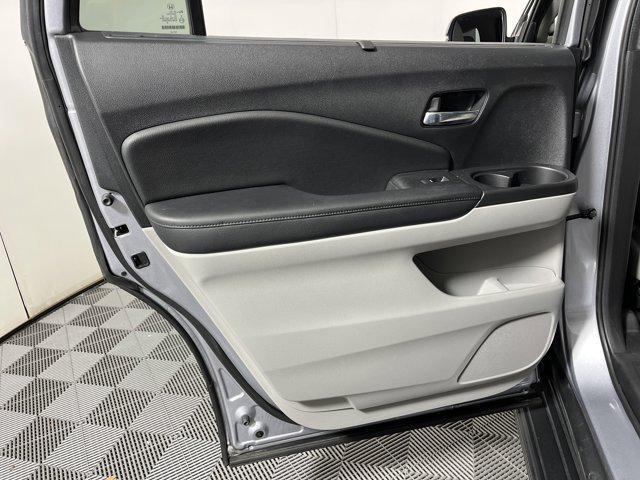 Photo of 2021 Gray Honda Pilot