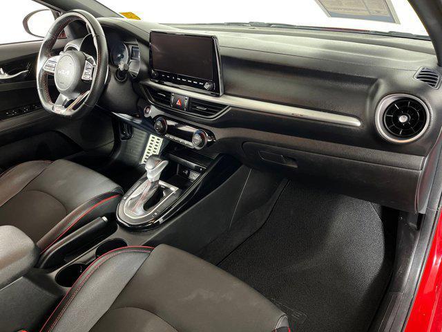 Photo of 2022 Currant Red Kia Forte