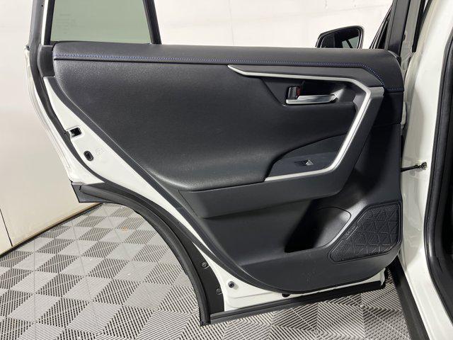 Photo of 2021 Blizzard Pearl/Midnight Black Metallic Toyota RAV4 Hybrid