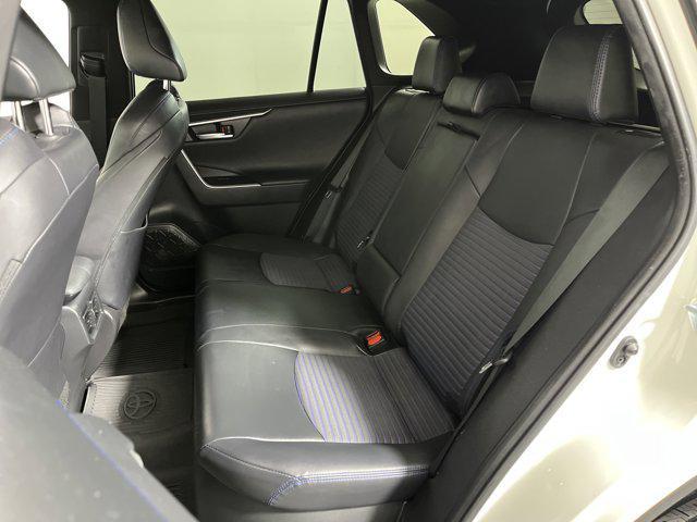 Photo of 2021 Blizzard Pearl/Midnight Black Metallic Toyota RAV4 Hybrid