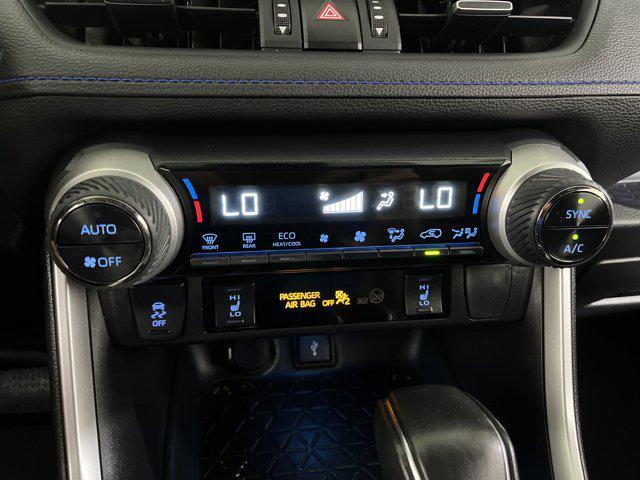 Photo of 2021 Blizzard Pearl/Midnight Black Metallic Toyota RAV4 Hybrid