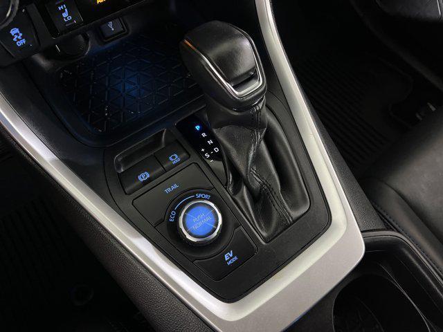 Photo of 2021 Blizzard Pearl/Midnight Black Metallic Toyota RAV4 Hybrid