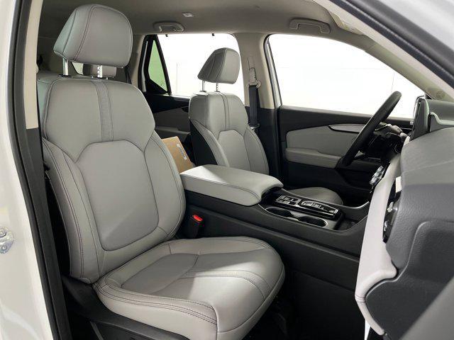 Photo of 2025 Platinum White Pearl Honda Pilot