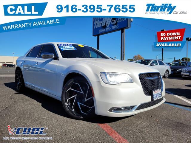 2016 Chrysler 300C