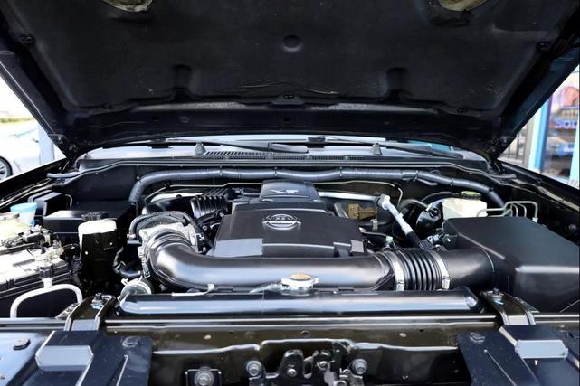 Photo of 2017 Magnetic Black Nissan Frontier