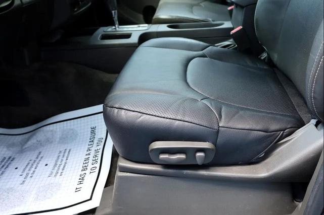 Photo of 2017 Magnetic Black Nissan Frontier
