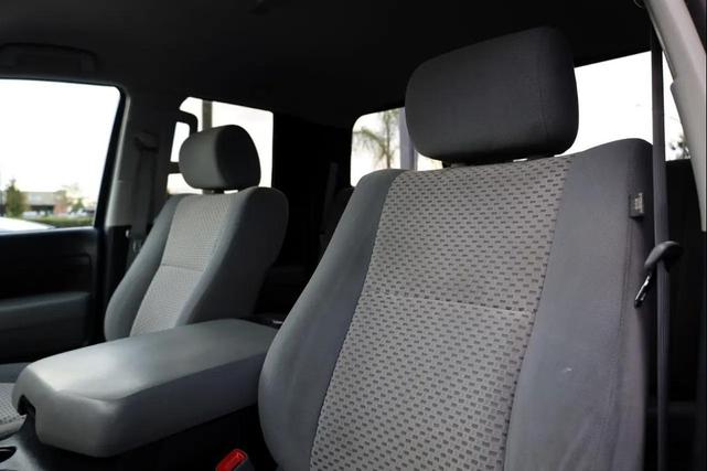 Photo of 2012 Nautical Blue Metallic Toyota Tundra