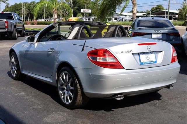 Photo of 2006 Silver Mercedes-Benz SLK-Class