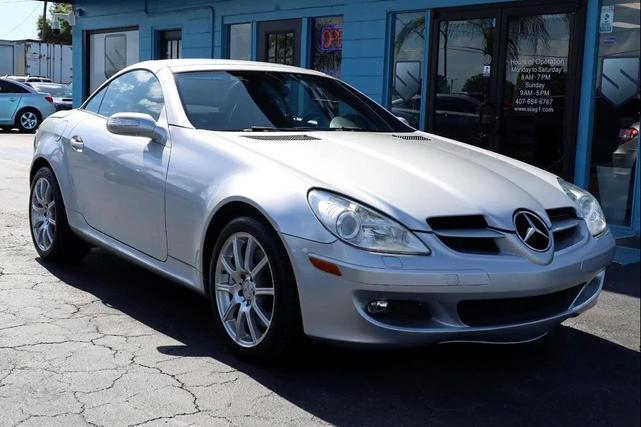 Photo of 2006 Silver Mercedes-Benz SLK-Class