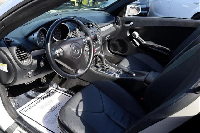 Photo of 2006 Silver Mercedes-Benz SLK-Class