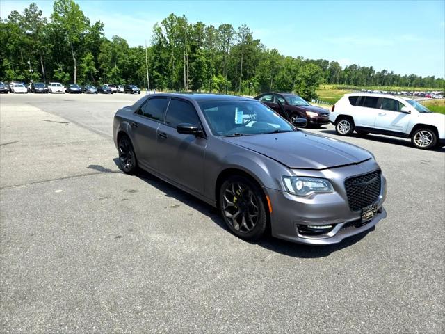 Photo of 2020 Granite Crystal Metallic Clearcoat Chrysler 300