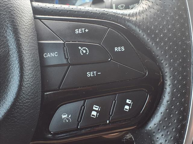 Photo of 2020 Ceramic Gray Chrysler Pacifica