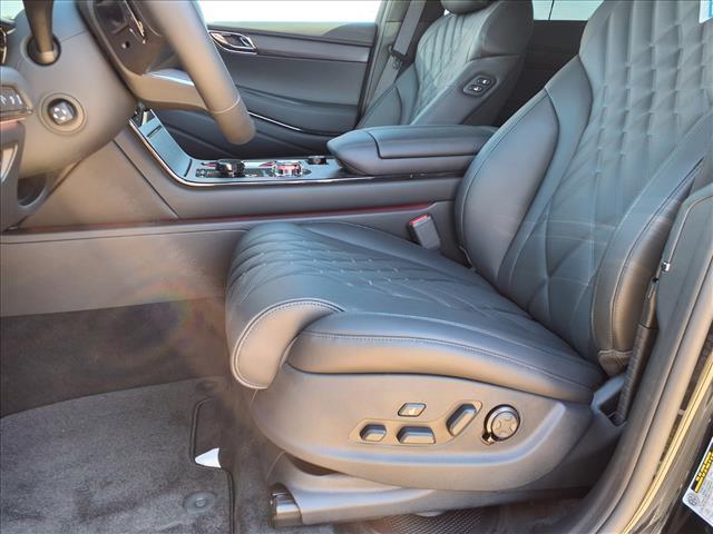 Photo of 2026 Vik Black Genesis GV80