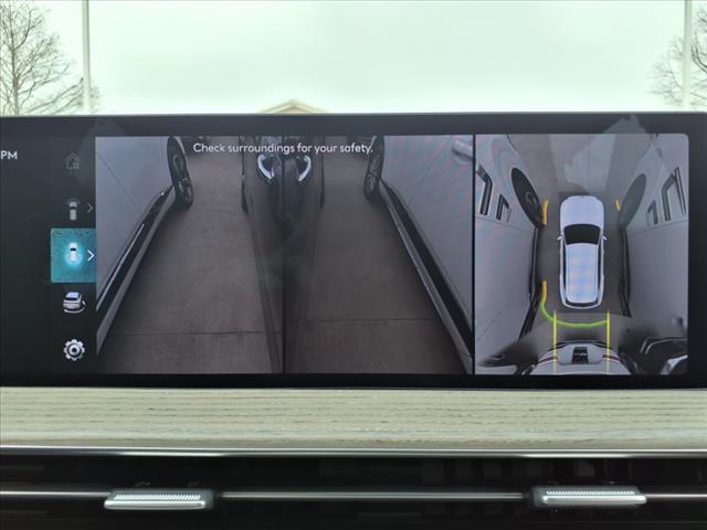 Photo of 2025 Vik Black Genesis GV80