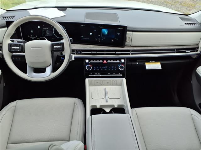 Photo of 2025 White Hyundai SANTA FE HEV