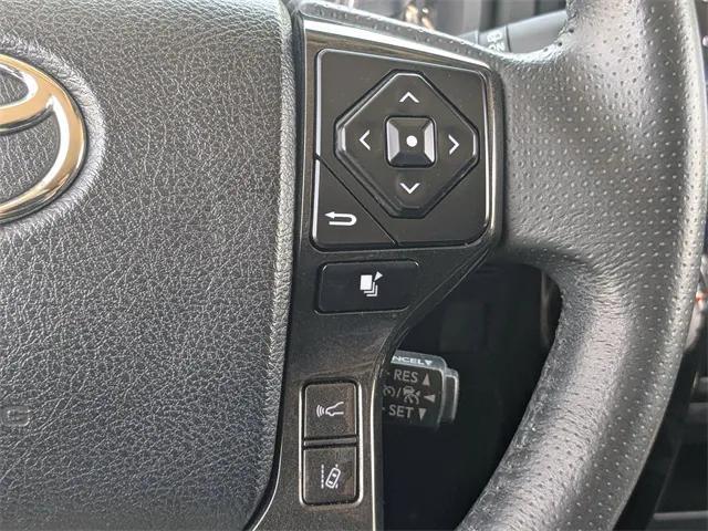 Photo of 2022 White Toyota 4Runner