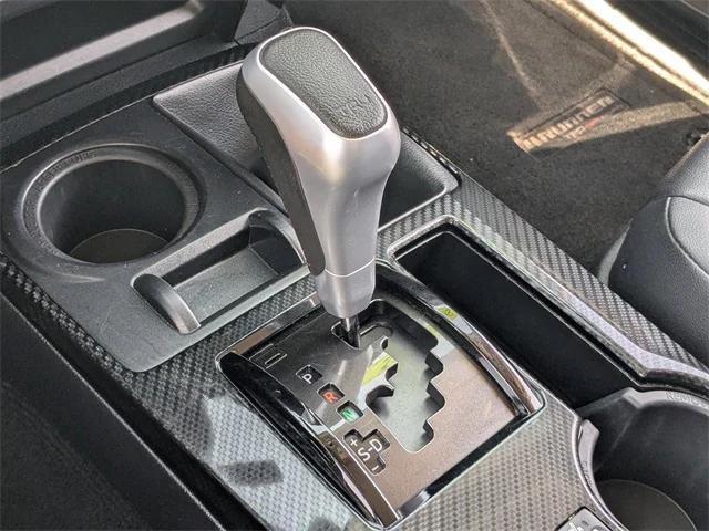 Photo of 2022 White Toyota 4Runner