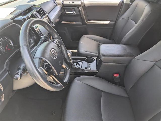 Photo of 2022 White Toyota 4Runner