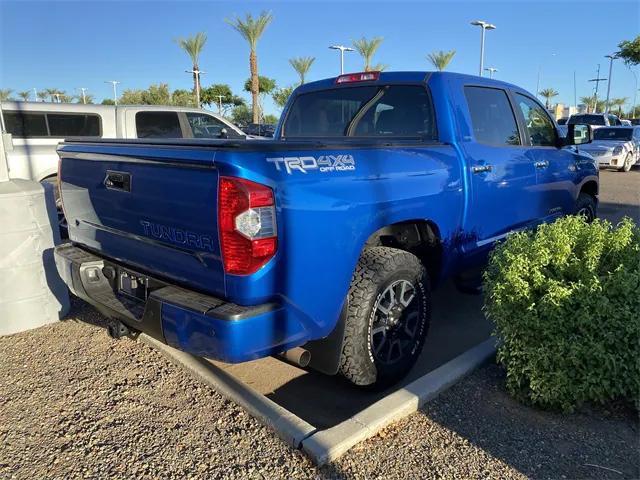 Photo of 2017 Blazing Blue Pearl Toyota Tundra