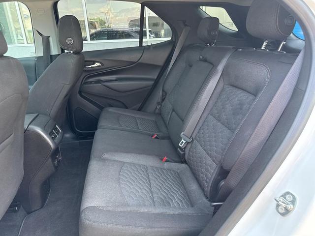 Photo of 2018 Summit White Chevrolet Equinox