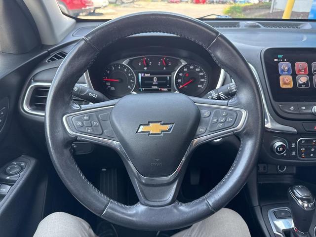 Photo of 2018 Summit White Chevrolet Equinox