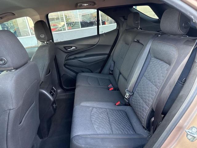 Photo of 2019 Sandy Ridge Metallic Chevrolet Equinox