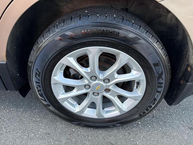 Photo of 2019 Sandy Ridge Metallic Chevrolet Equinox