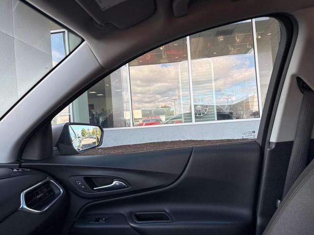 Photo of 2019 Sandy Ridge Metallic Chevrolet Equinox