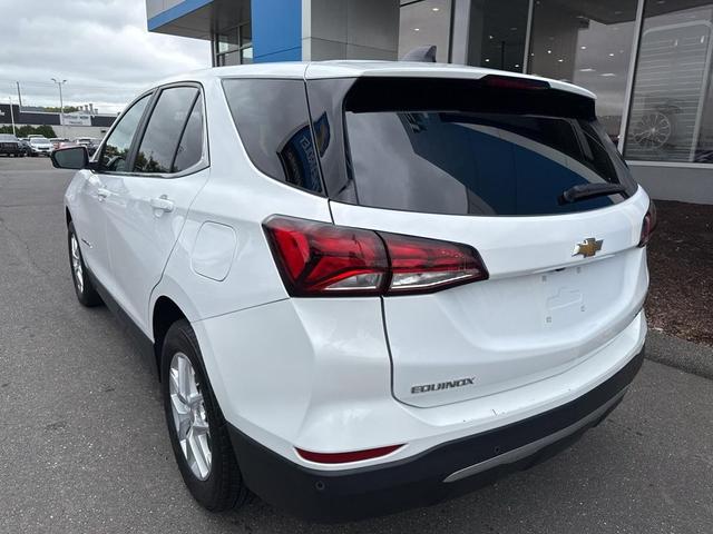 Photo of 2024 Summit White Chevrolet Equinox