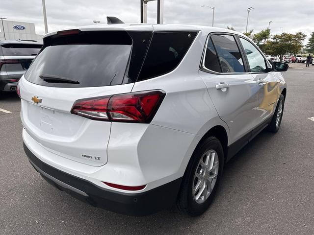 Photo of 2024 Summit White Chevrolet Equinox