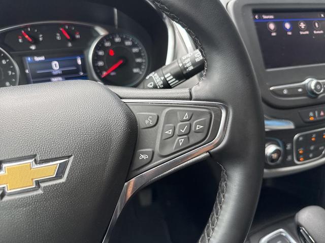 Photo of 2024 Summit White Chevrolet Equinox