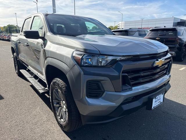 Photo of 2026 Sterling Gray Metallic Chevrolet Colorado