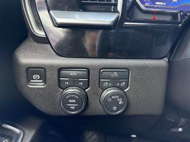 Photo of 2022 Black Chevrolet Silverado 1500