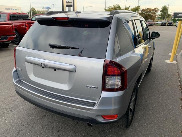 Photo of 2016 Billet Silver Metallic Clearcoat Jeep Compass