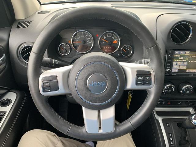 Photo of 2016 Billet Silver Metallic Clearcoat Jeep Compass