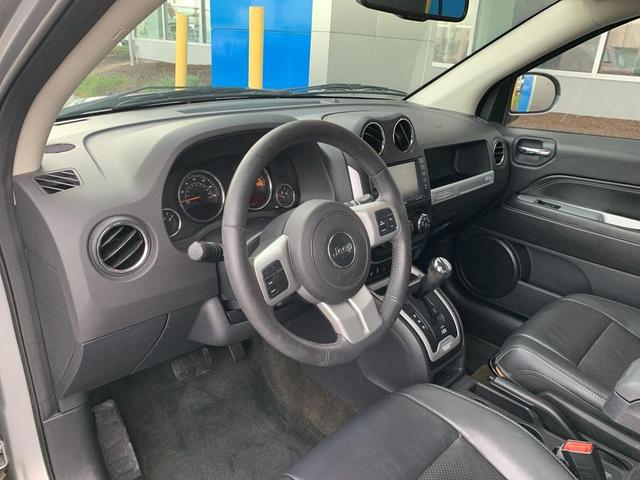 Photo of 2016 Billet Silver Metallic Clearcoat Jeep Compass