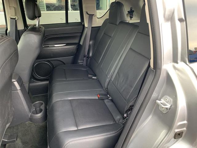 Photo of 2016 Billet Silver Metallic Clearcoat Jeep Compass