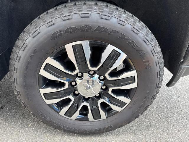 Photo of 2022 Black Chevrolet Silverado 3500