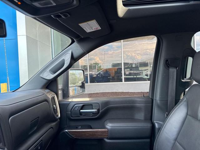 Photo of 2022 Black Chevrolet Silverado 3500