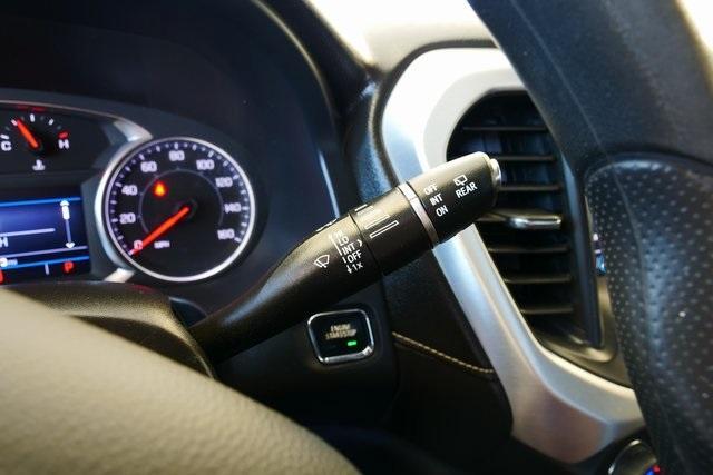 Photo of 2023 Summit White GMC Acadia