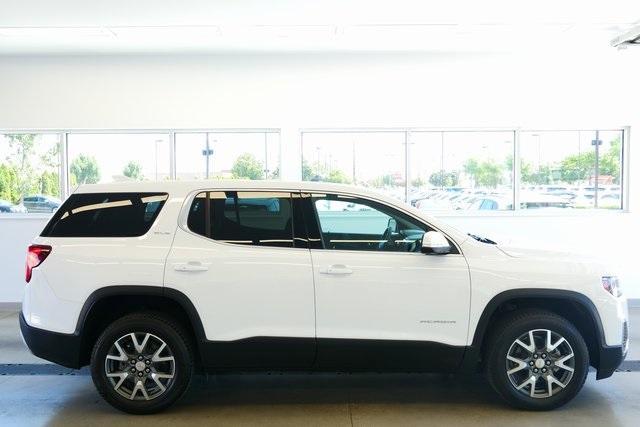 Photo of 2023 Summit White GMC Acadia