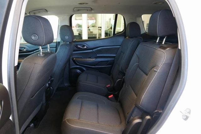 Photo of 2023 Summit White GMC Acadia