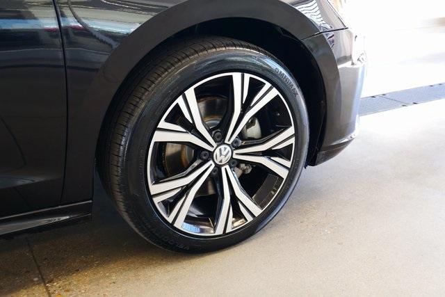 Photo of 2021 Deep Black Pearl Effect Volkswagen Passat