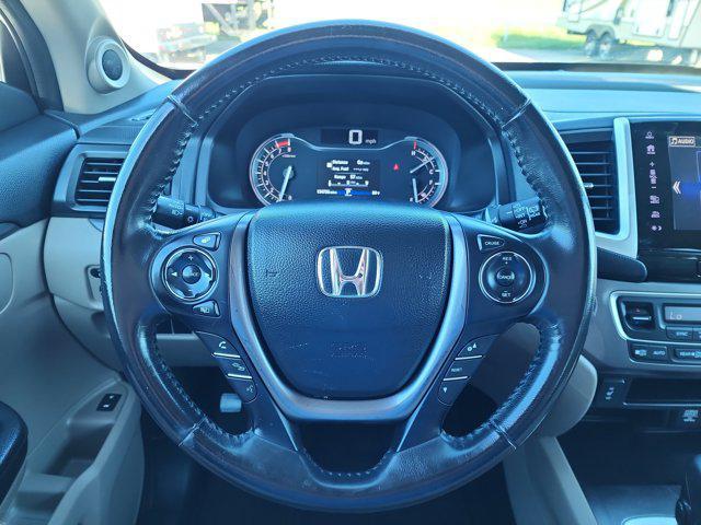 Photo of 2018 White Diamond Pearl Honda Pilot