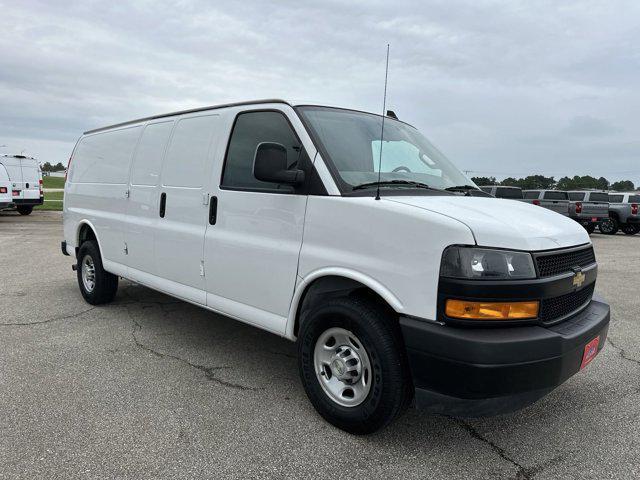 2022 Chevrolet Express 2500