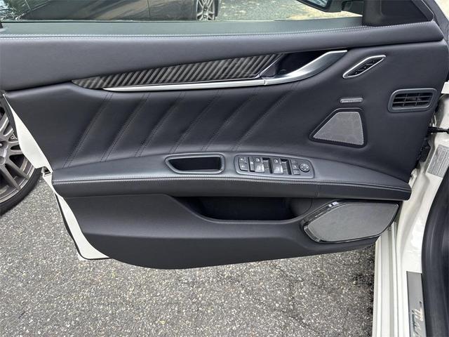 Photo of 2021 Bianco Maserati Ghibli