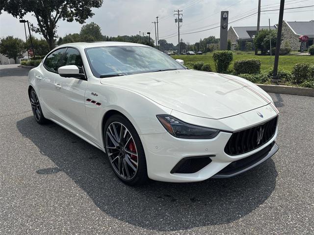 Photo of 2021 Bianco Maserati Ghibli