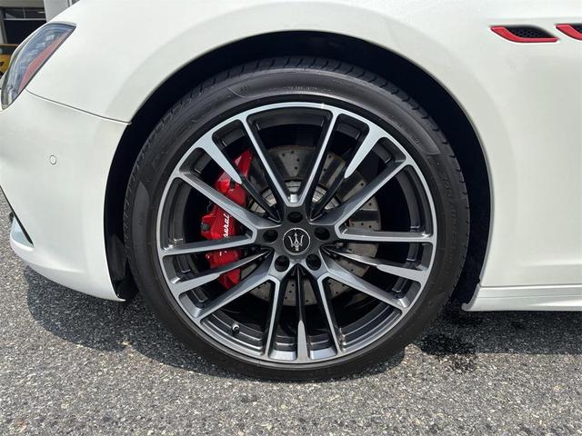Photo of 2021 Bianco Maserati Ghibli